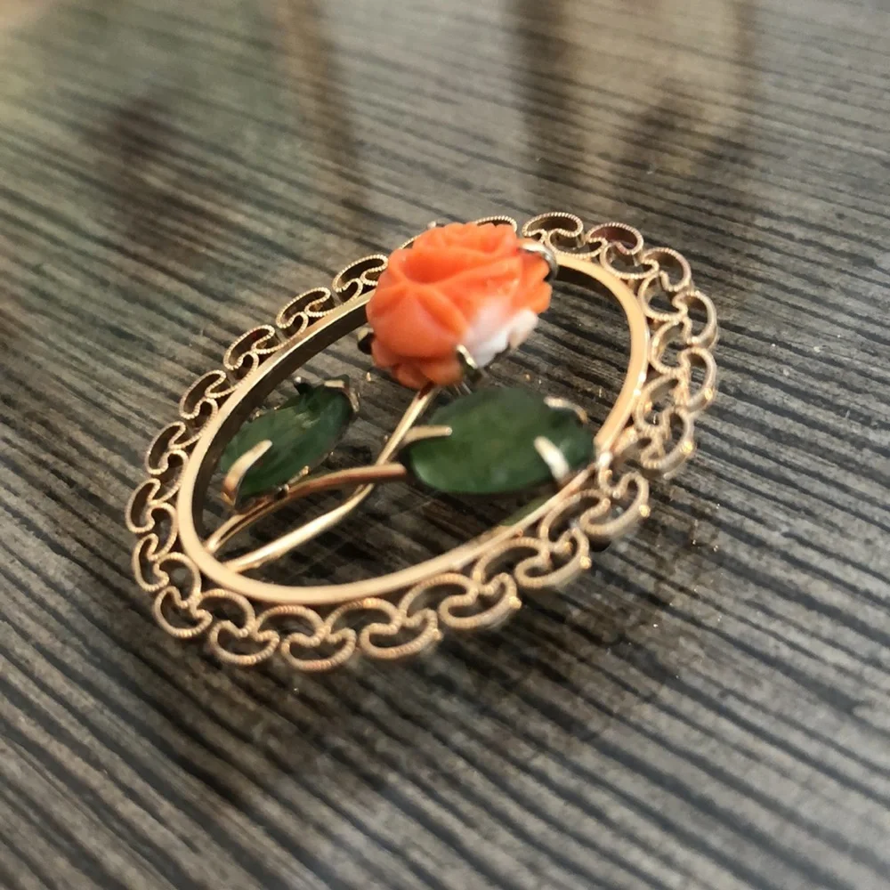 Vintage Gold Plated Coral Rose and Jade Leaves Pin
